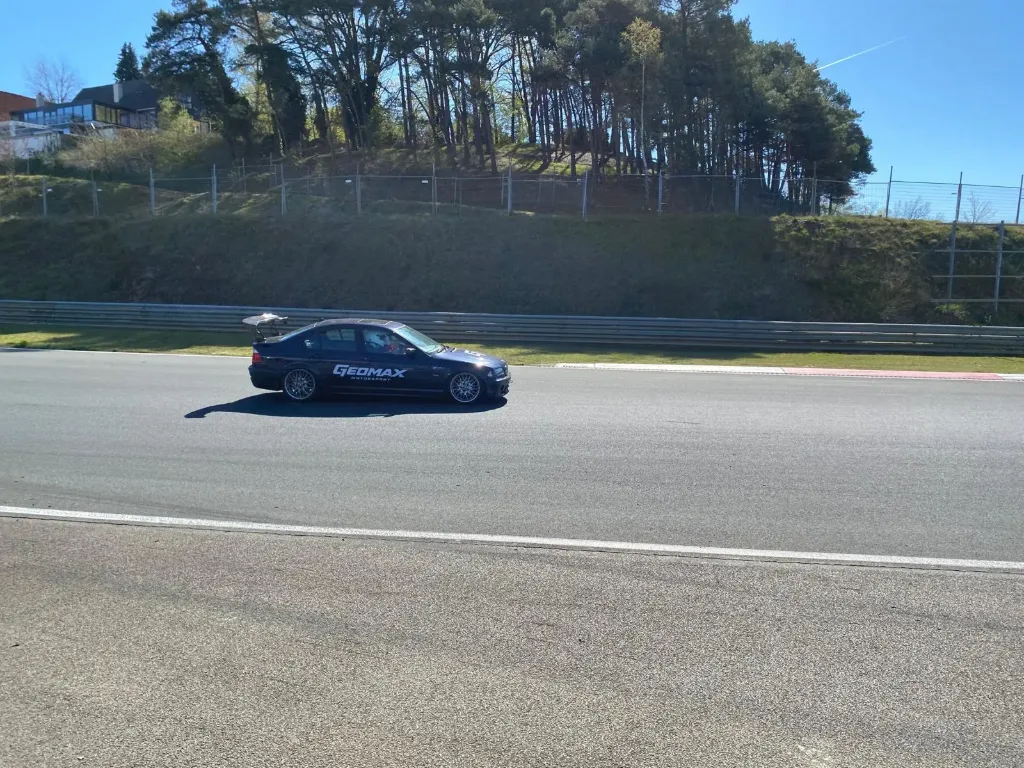 Baptême en BMW E46 330i - Mettet